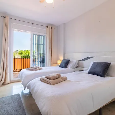Mijas Golf 3-bed Ground Floor Direct Pool Access アパート